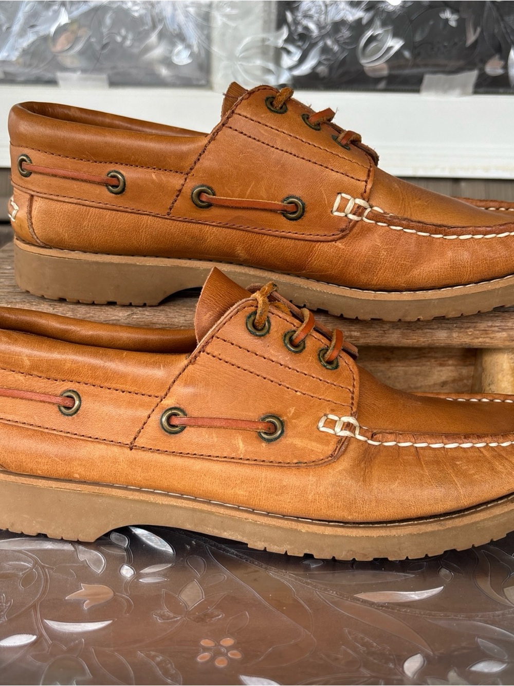 Thom McAn Men's Tan Leather Derby Boat Shoes see measurements for size Read